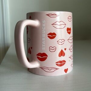 Starbucks 2020 Pink Red Lips Hearts Valentines Coffee Mug Cup Kissing Love
